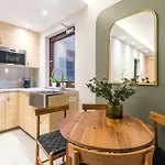 Gdn Center- Brique - Pool, Sauna, Jacuzzi, Gym Apartman *